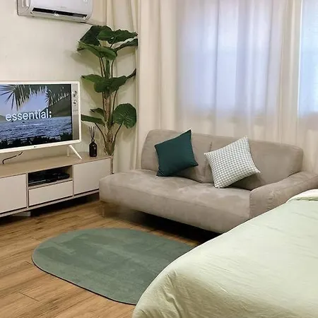 Seoul Station - 1 Minute Away - Cozy House Apartment