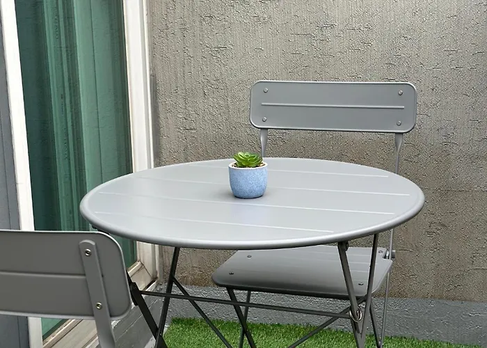 Station - 1 Minute Away - Cozy House Apartment Seoul