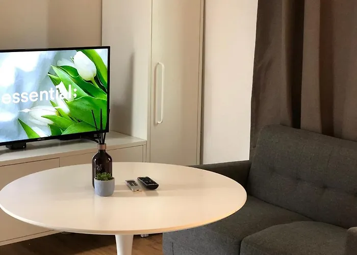 Station - 1 Minute Away - Cozy House Seoul