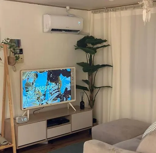 Station - 1 Minute Away - Cozy House * Seoul